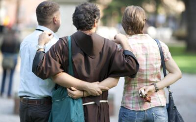 CREADORES DE FRATERNIDAD